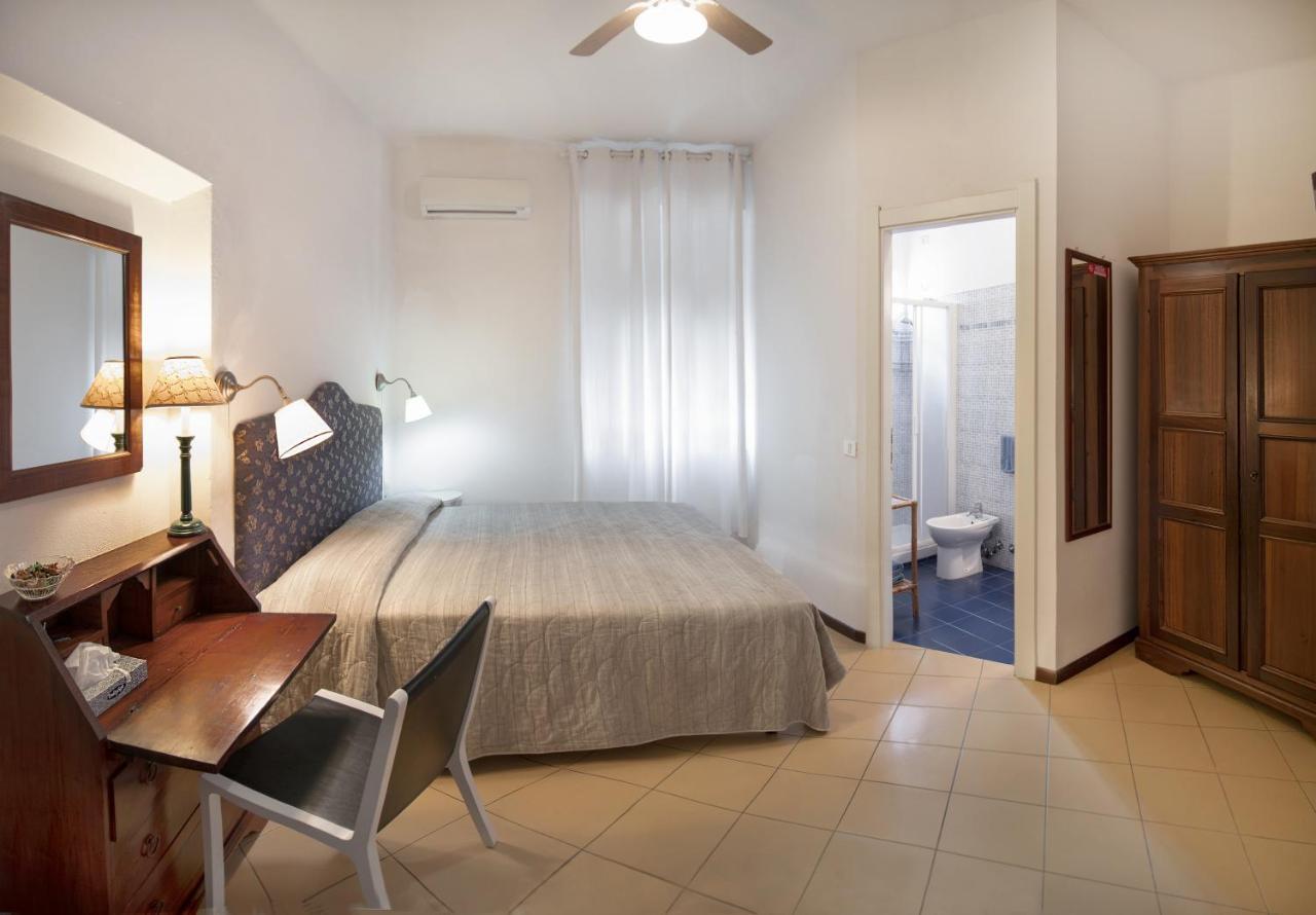 Bocca di Magra Hotel Sette Archi מראה חיצוני תמונה