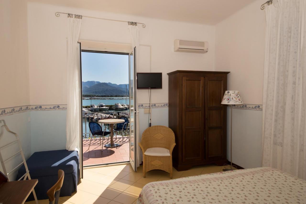 Bocca di Magra Hotel Sette Archi מראה חיצוני תמונה