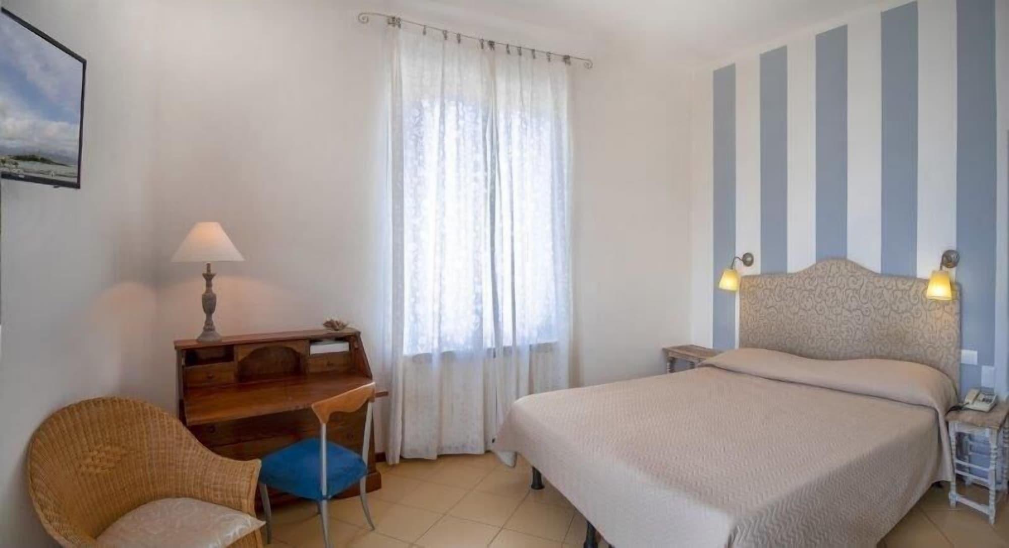 Bocca di Magra Hotel Sette Archi מראה חיצוני תמונה