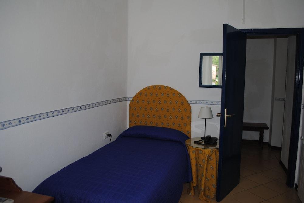 Bocca di Magra Hotel Sette Archi מראה חיצוני תמונה